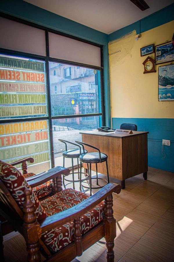 Hotel Plaza Nepal Покхара Екстер'єр фото
