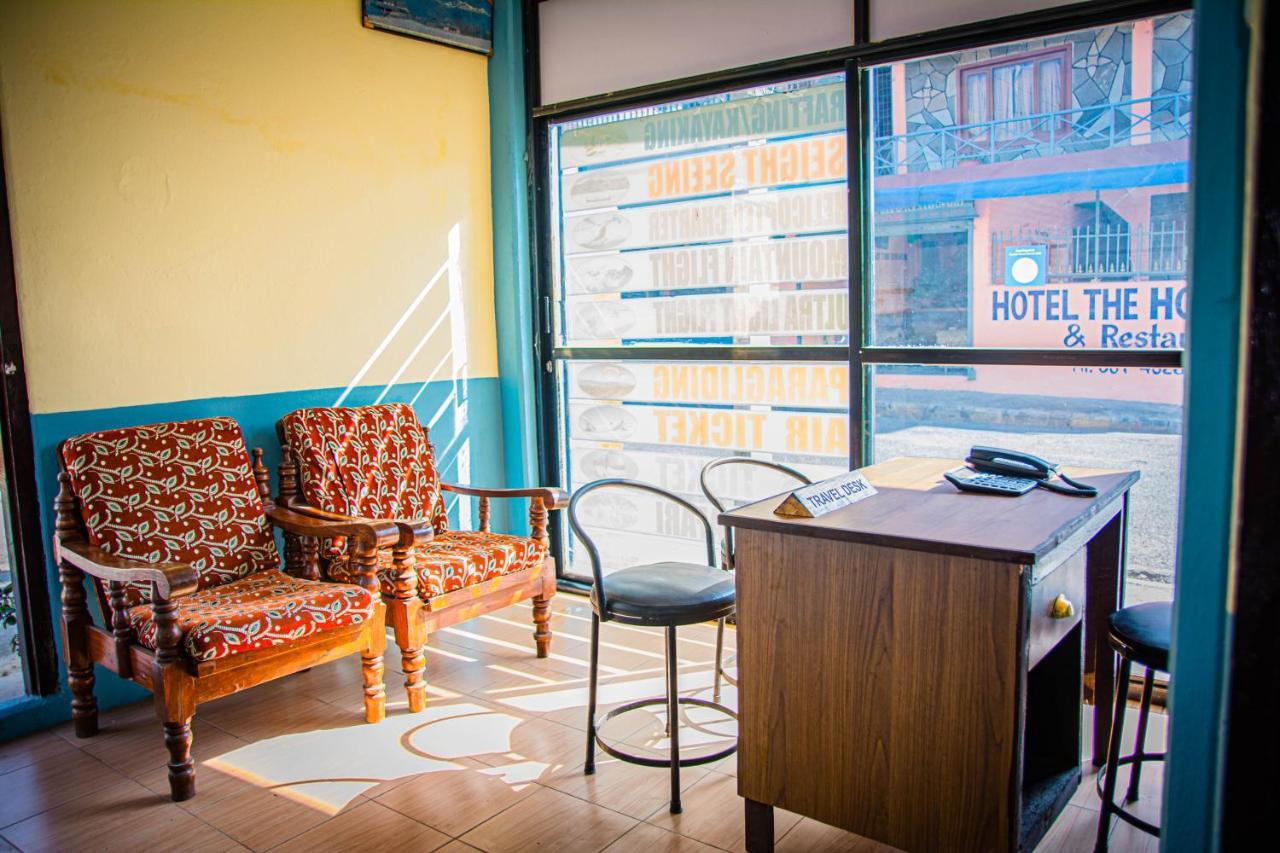 Hotel Plaza Nepal Покхара Екстер'єр фото