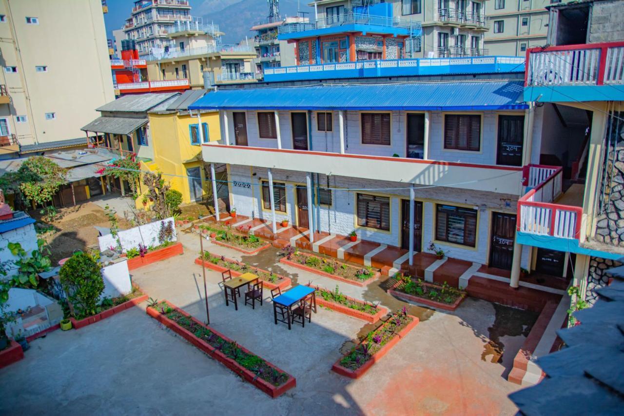 Hotel Plaza Nepal Покхара Екстер'єр фото